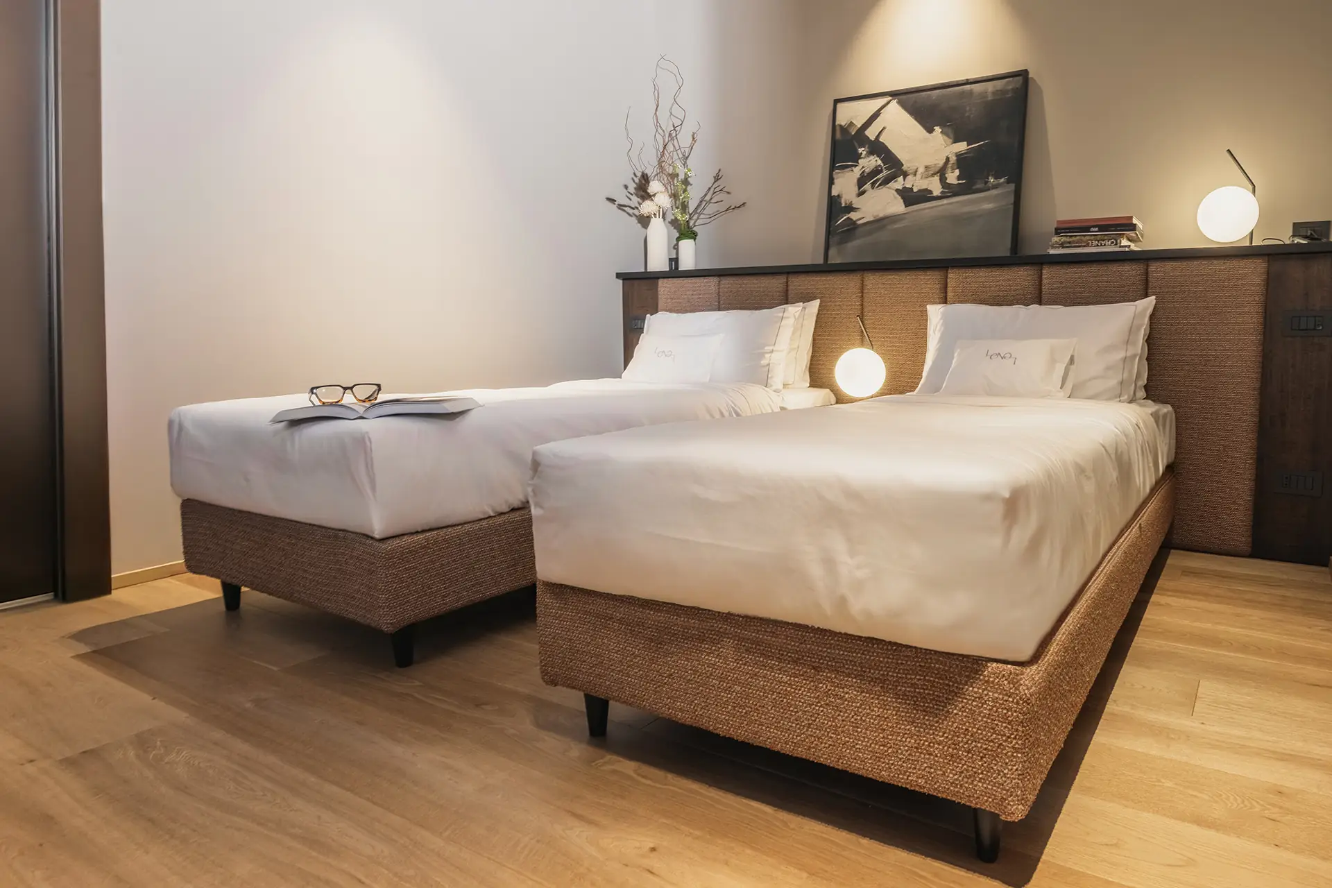 Lenel Deluxe/Twin con divano letto 101M