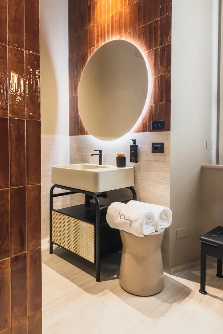 Lenel Hotel Deluxe/Twin con divano letto (101M)